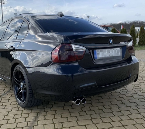 BMW Seria 3 cena 40000 przebieg: 242000, rok produkcji 2006 z Konin małe 92